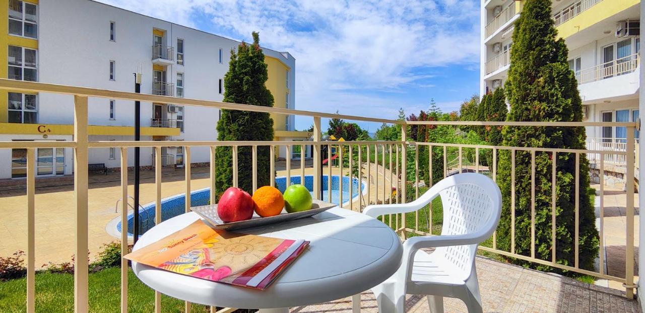סבטי ולאס Crown And Imperial Apartments מראה חיצוני תמונה
