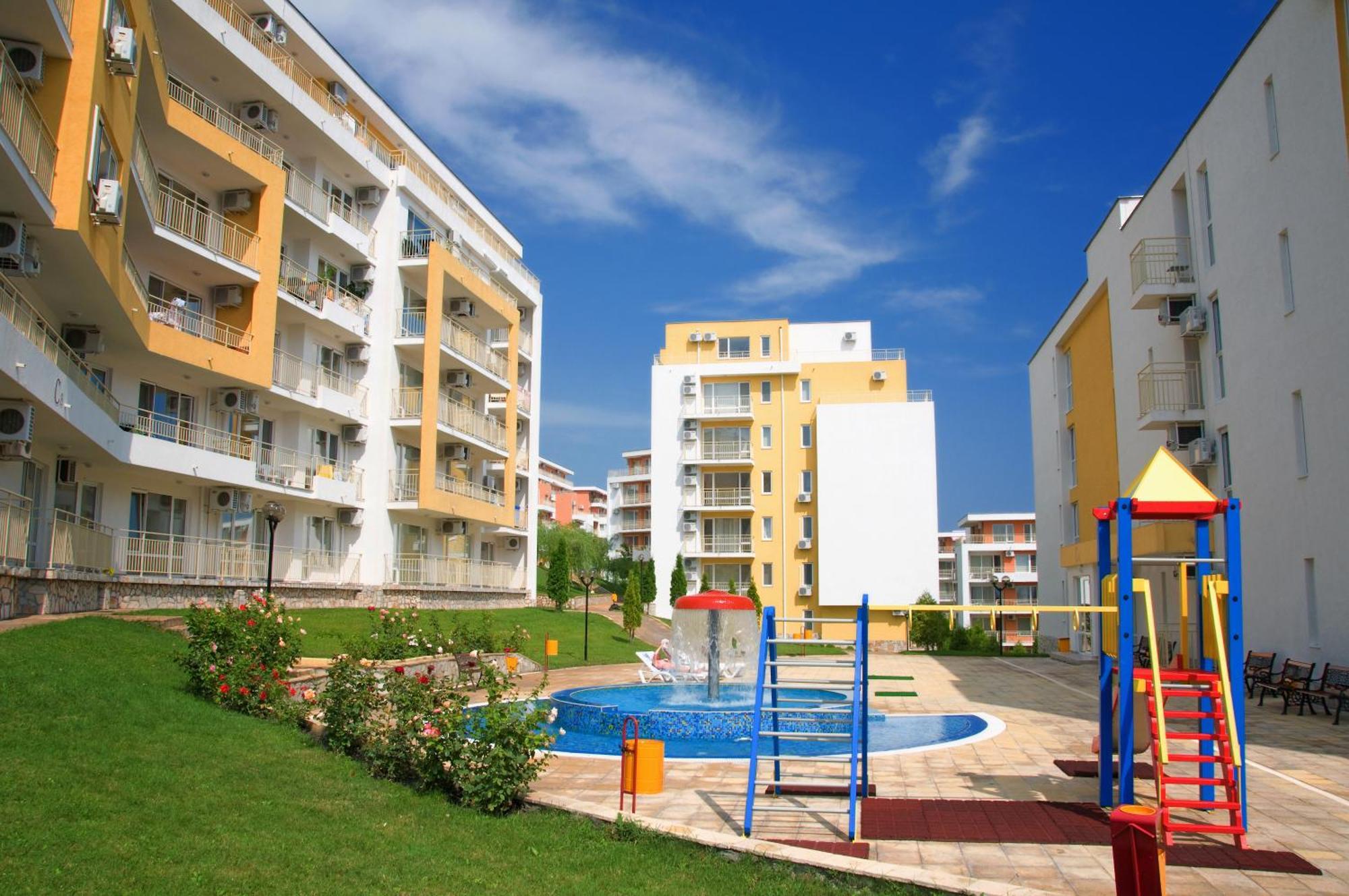 סבטי ולאס Crown And Imperial Apartments מראה חיצוני תמונה