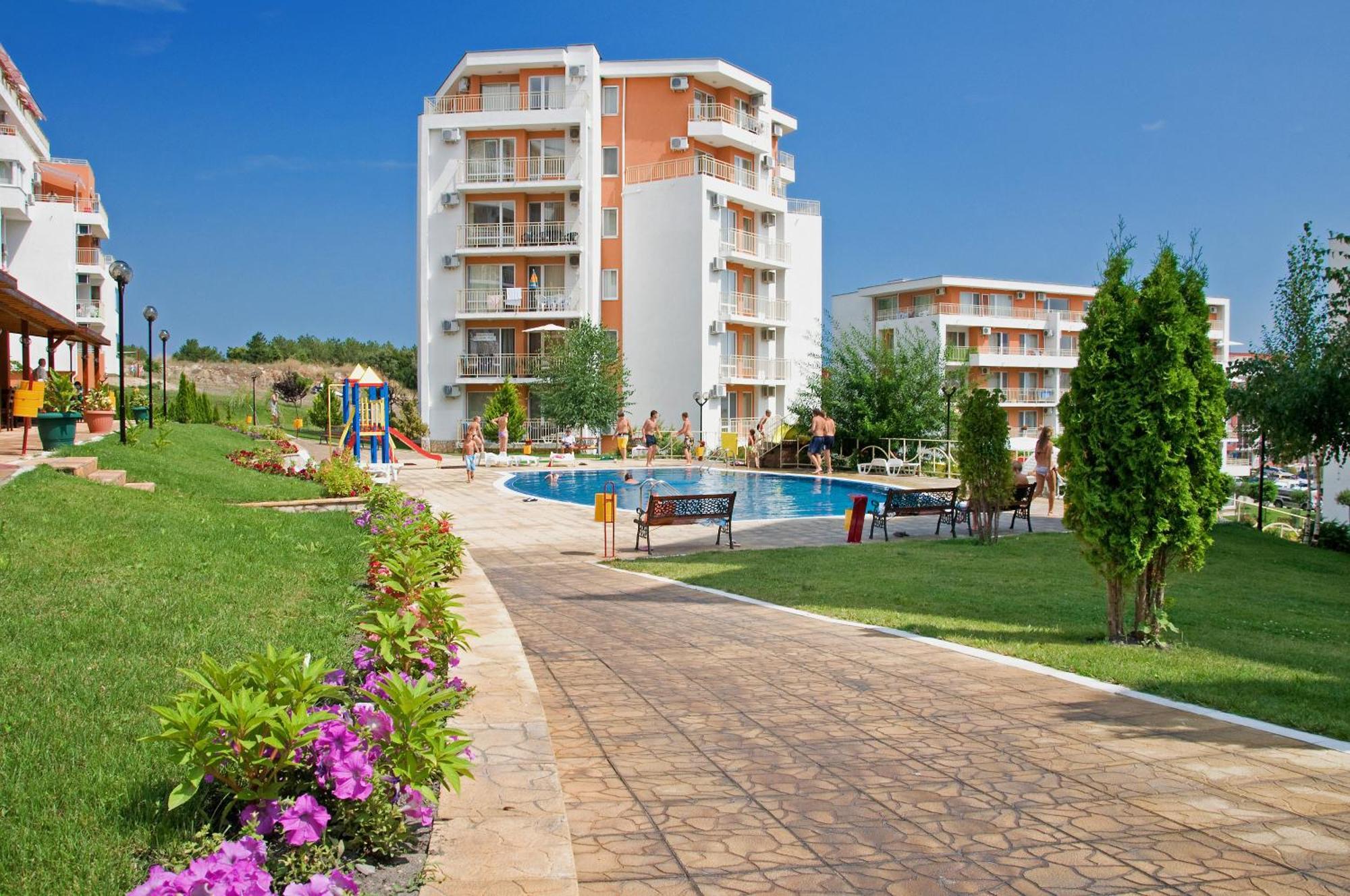 סבטי ולאס Crown And Imperial Apartments מראה חיצוני תמונה